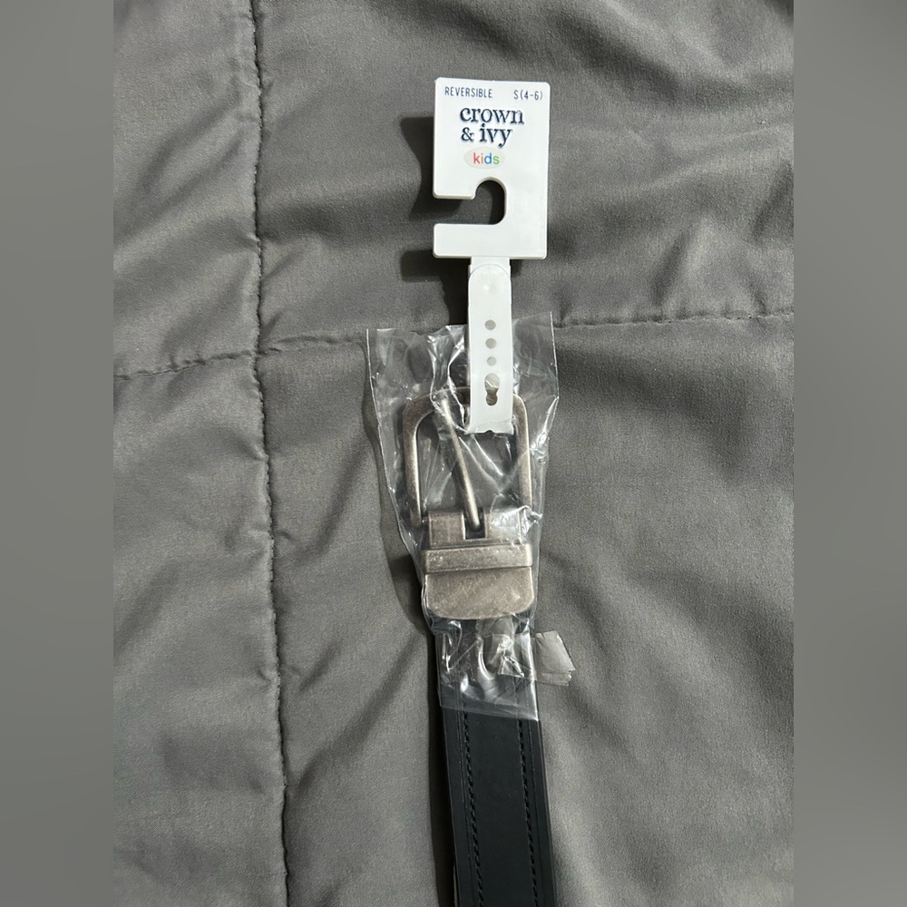 Kids Crown & Ivy Reversible Black or Brown Belt with Silver Buckle Small (4-6)
